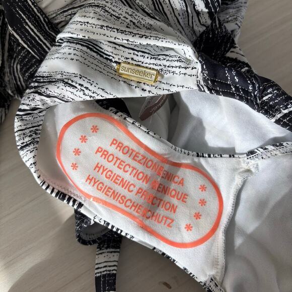 Sunseeker Lets Get Physical One piece Swimsuit Tummy Size 4 control Black White - Picture 10 of 11